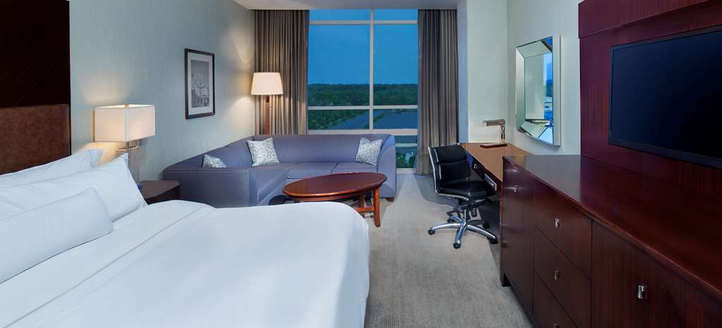The Westin Mount Laurel Hotel Room photo